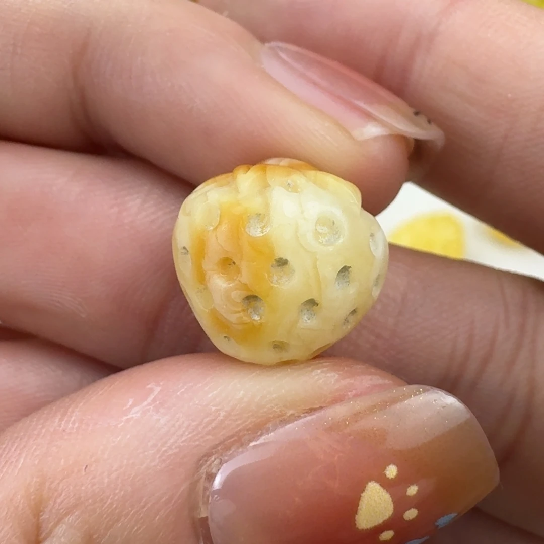 蜜蜡未镶嵌珠宝奇石全品 13.3×13.4mm