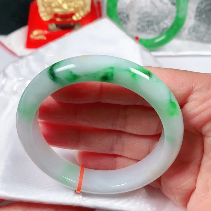 未镶嵌手镯翡翠  编号F1310 正圈57 种老起胶