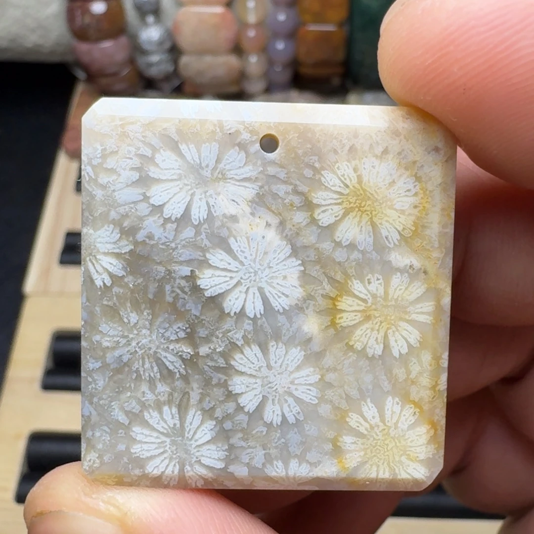 硅化玉未镶嵌纯天然色有机玉石包真色