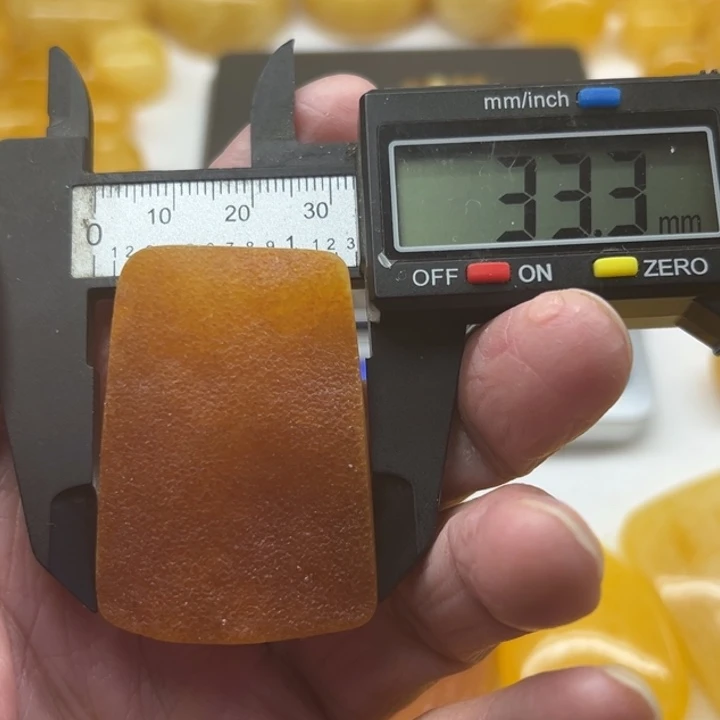 琥珀（矿物珀）未镶嵌裸石