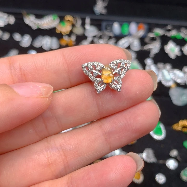 翡翠银S925镶嵌颈饰蝴蝶