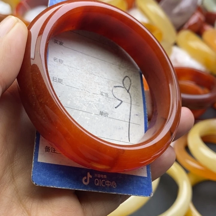 石英质玉未镶嵌手镯