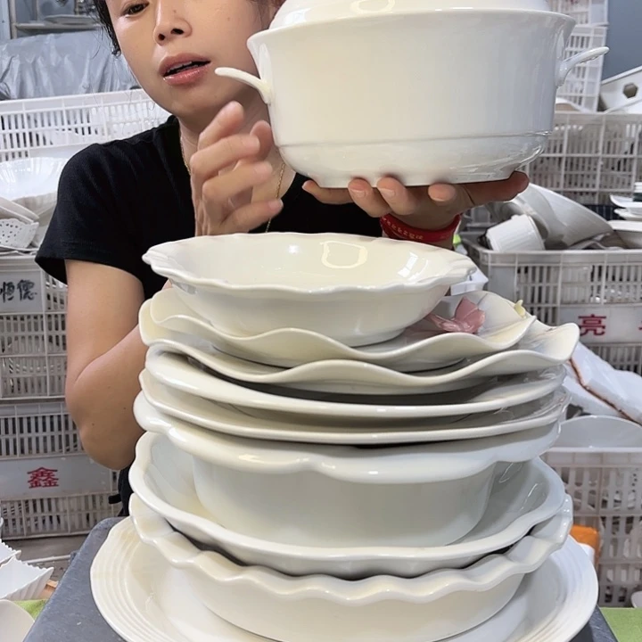 碟002十件套送一个锅