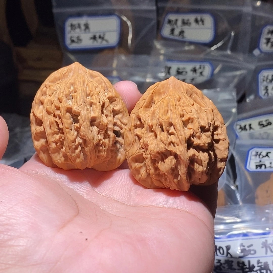 文玩核桃吊坠42全品虎头