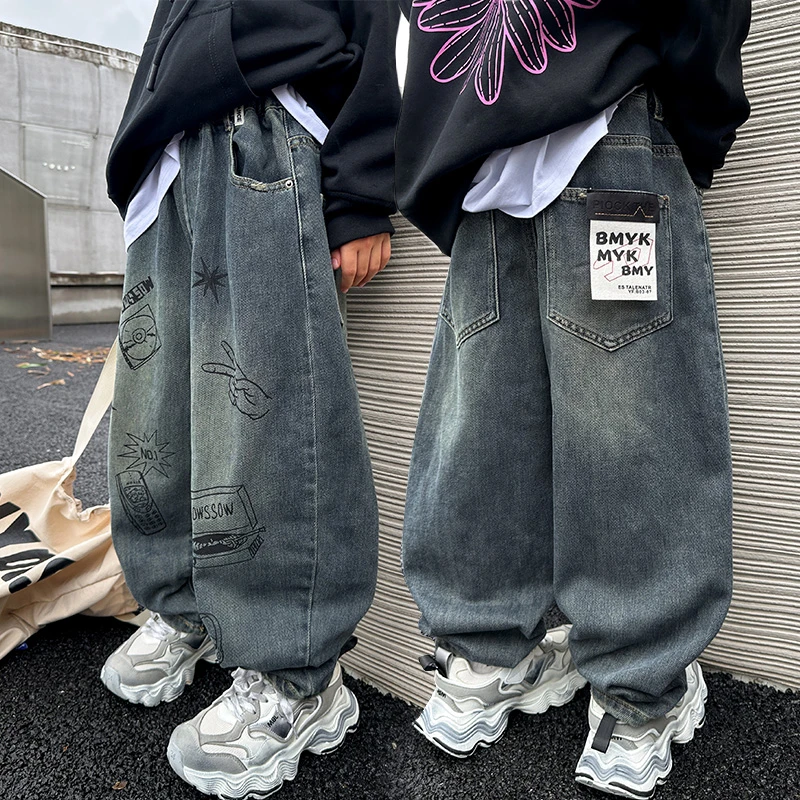 【秋款上新】男童牛仔裤中大童卡通涂鸦时髦潮酷宽松儿童休闲长裤子