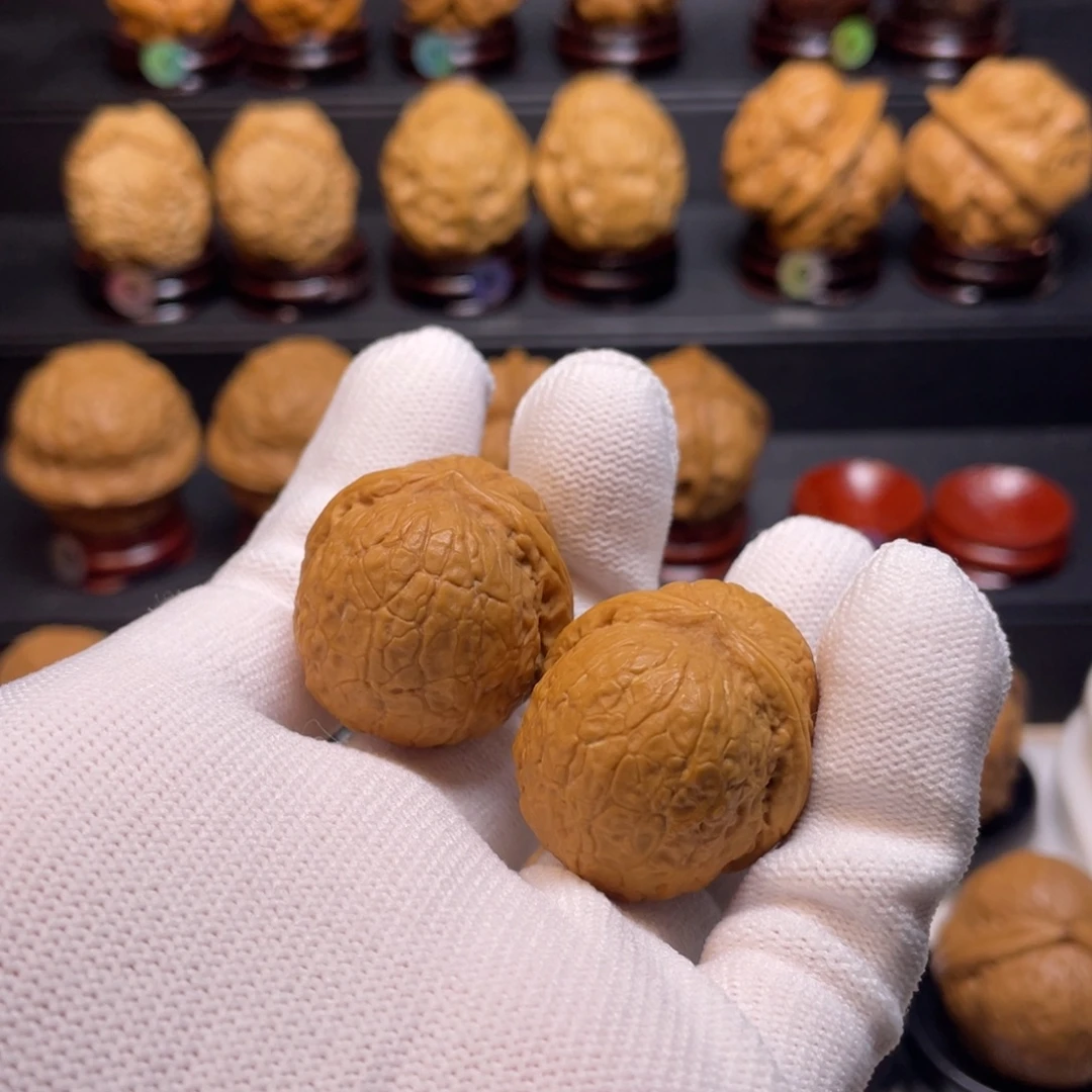 文玩核桃吊坠A11 蛇皮球