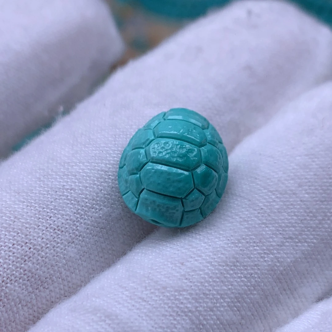 绿松石精品配饰未镶嵌凡****）