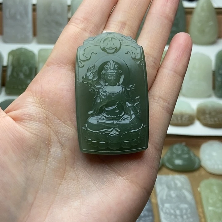 和田玉未镶嵌颈饰