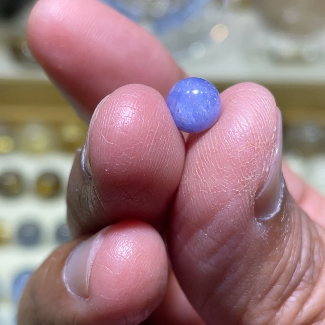 翩***蝶水晶未镶嵌珠宝半成品