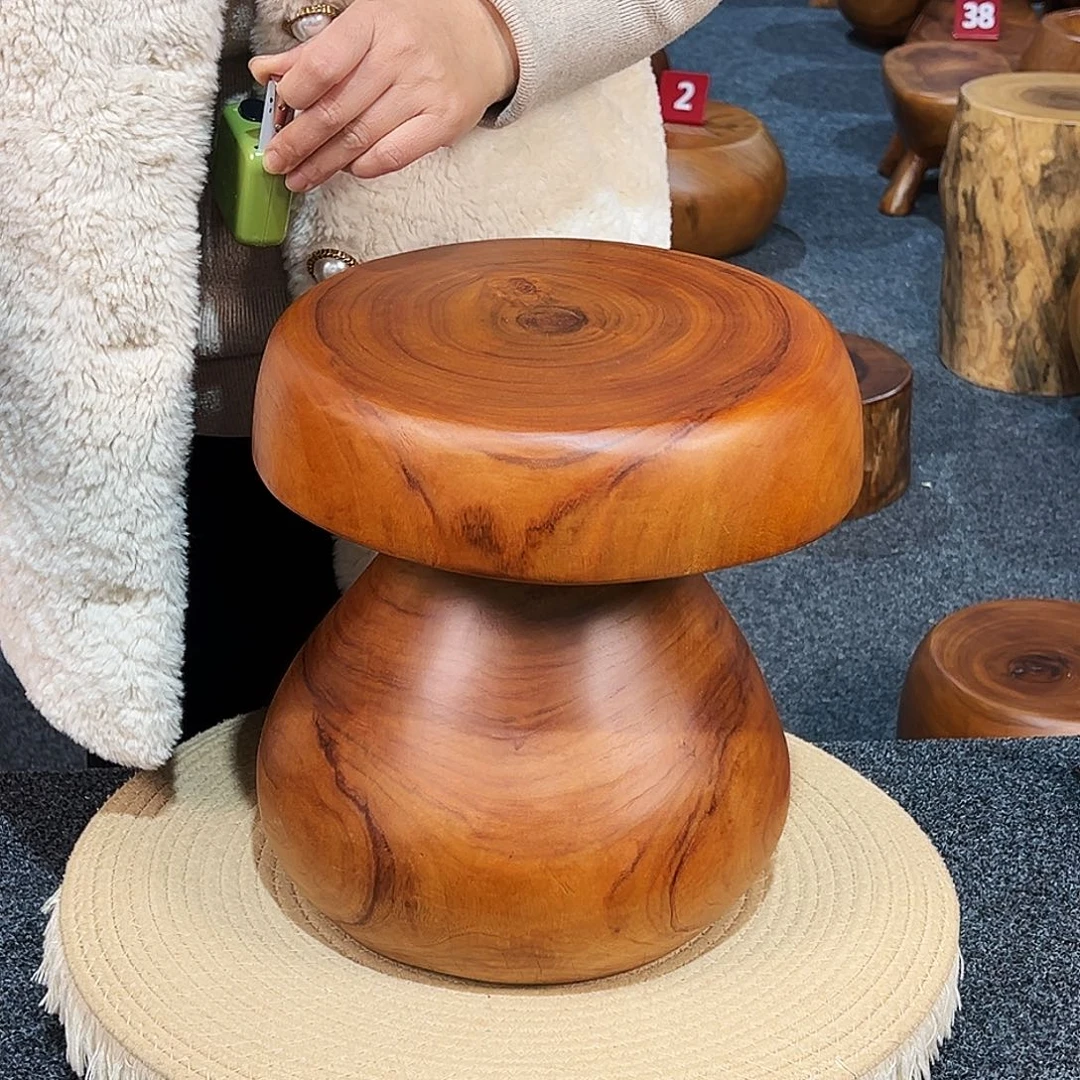 14 号香樟木尺寸：27-27-28cm