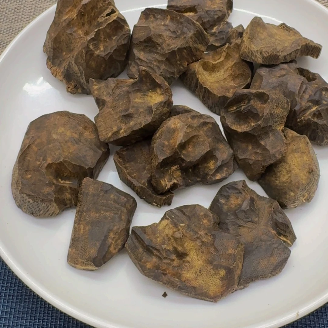 沉香沉香木制品易**辉奇楠沉香包头