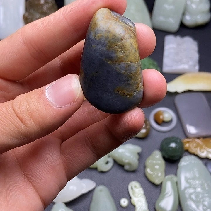 未镶嵌和田玉挂件