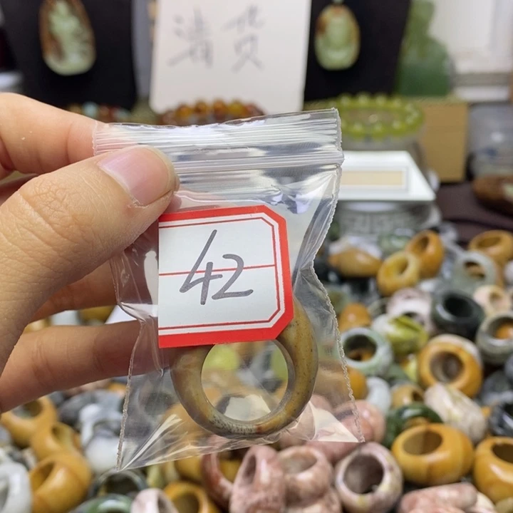 f***t蛇纹石玉未镶嵌手镯