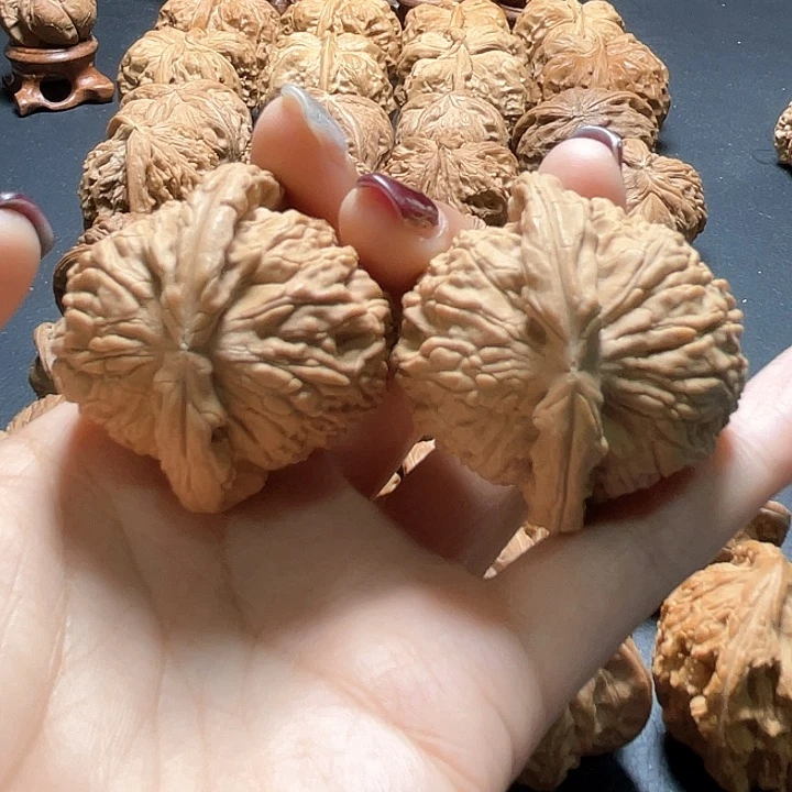吊坠文玩核桃b*白獅子核桃哈哈哈哈哈哈哈