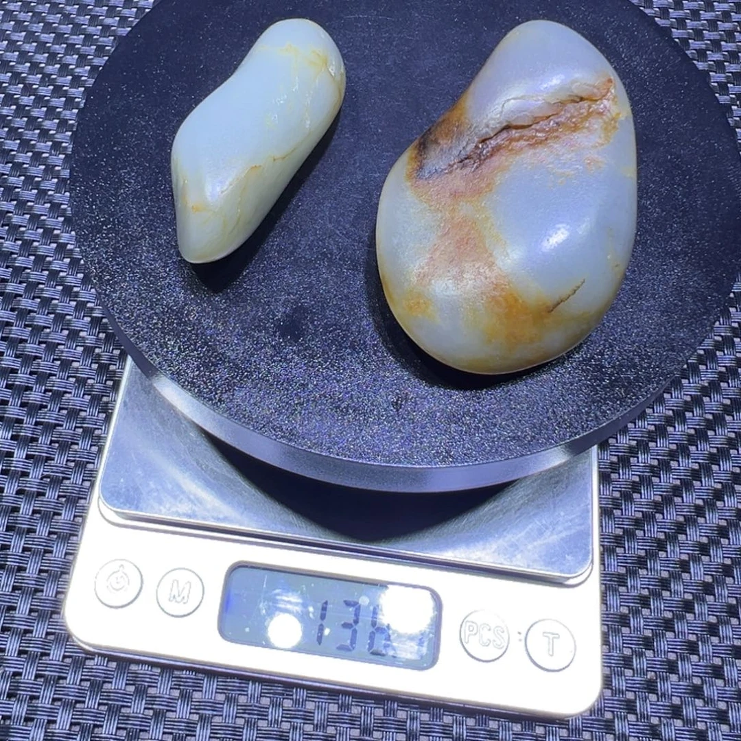 吊坠(不含链)未镶嵌和田玉（子料）138
