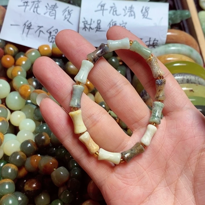 蛇纹石玉颈饰未镶嵌