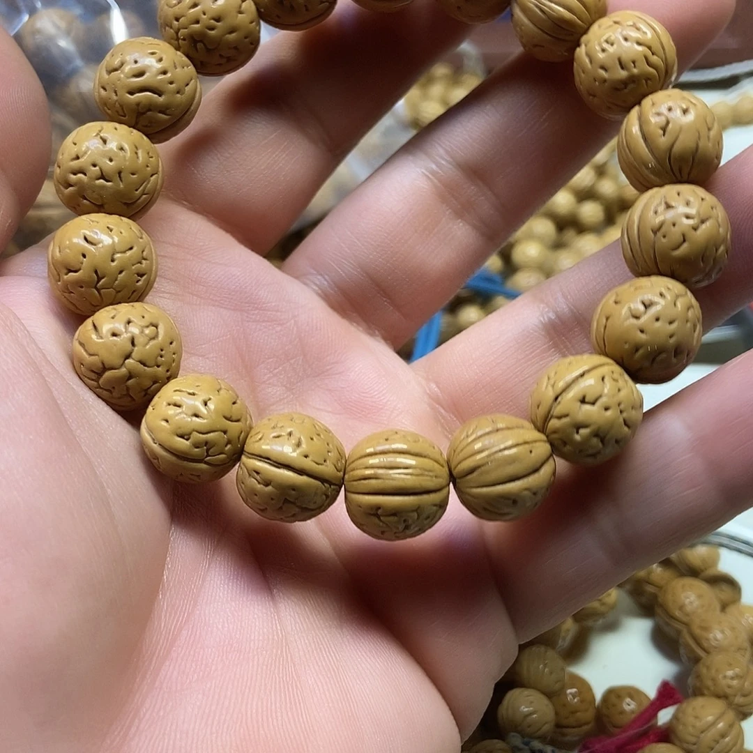 欧***文桃核吊坠222222222