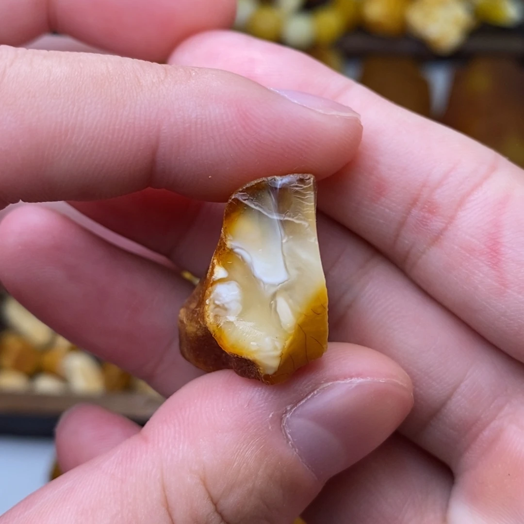 定制琥珀天然蜜蜡