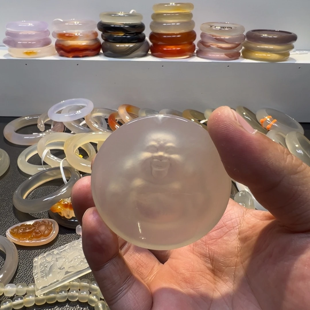 牛****玛瑙/玉髓未镶嵌手镯