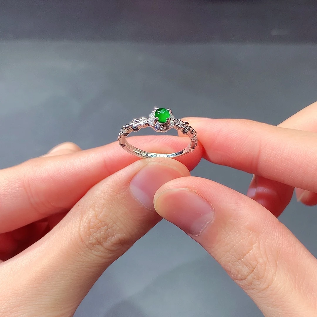 翡翠戒指未镶嵌翡翠