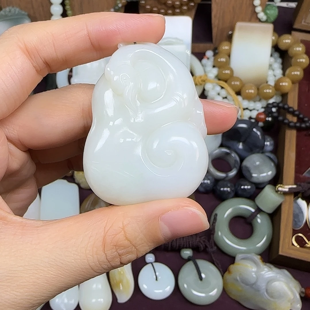 和田玉未镶嵌颈饰55