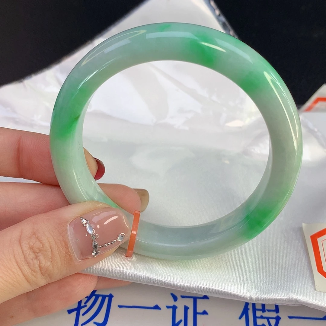 翡翠手镯未镶嵌天然A货翡翠132
