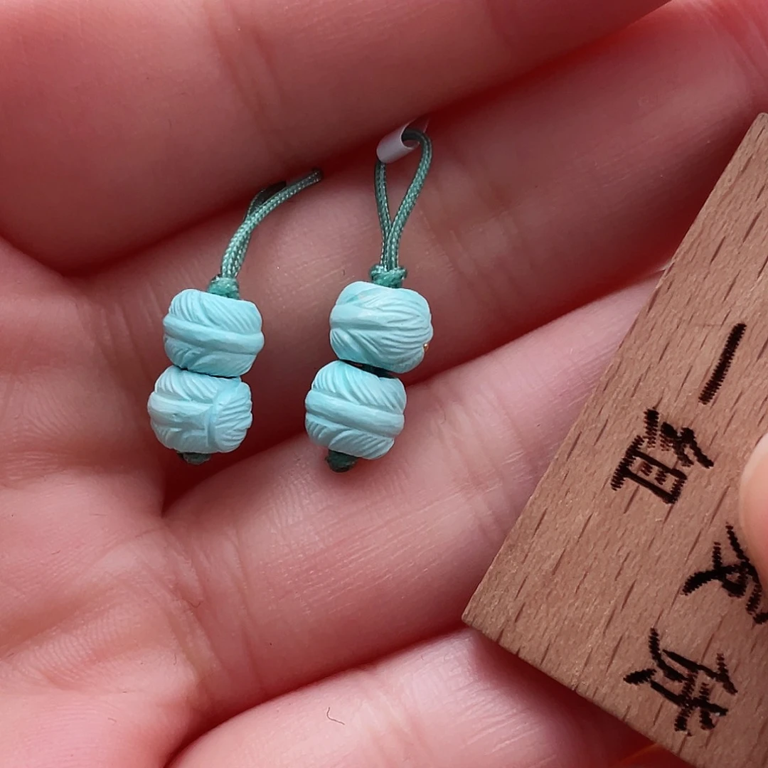 绿松石颈饰未镶嵌