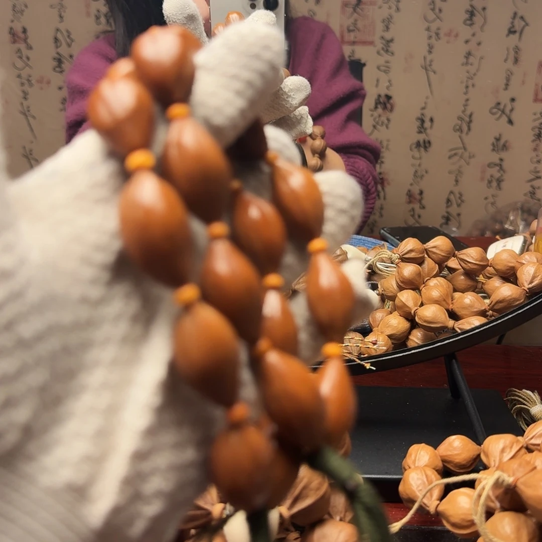 橄榄核把件老油核