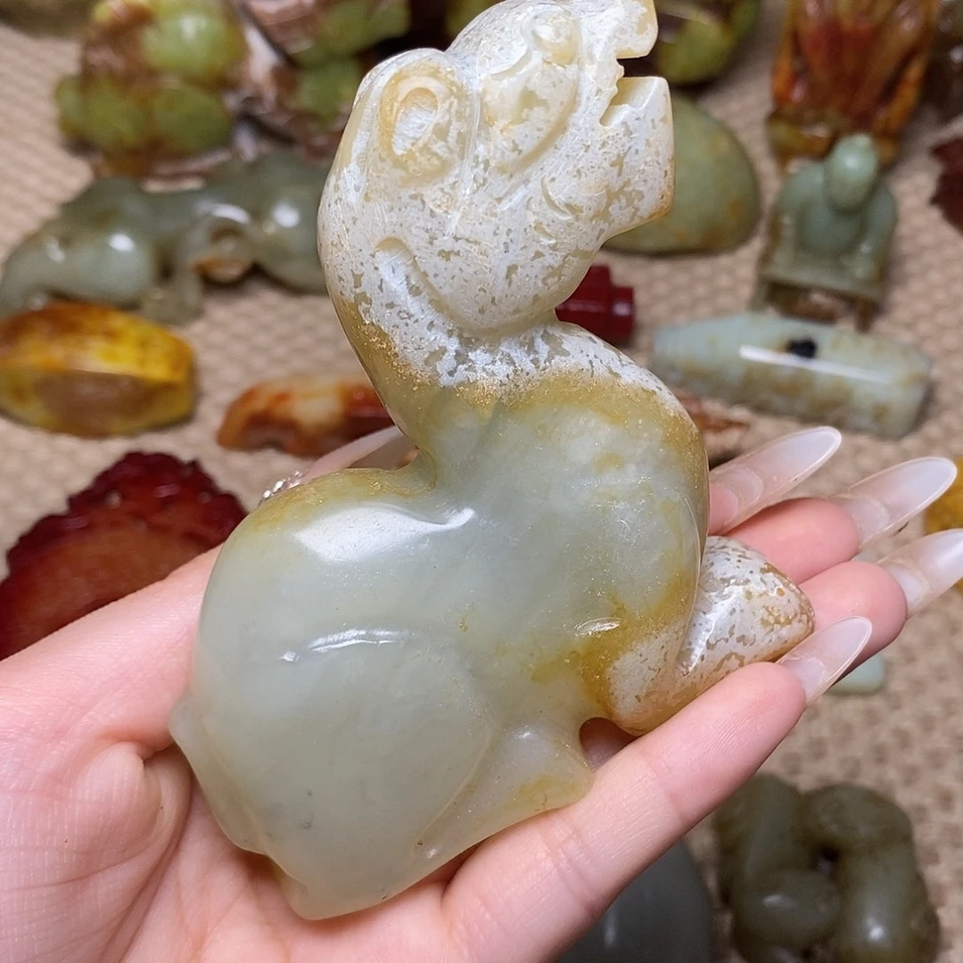 未镶嵌蛇纹石玉颈饰