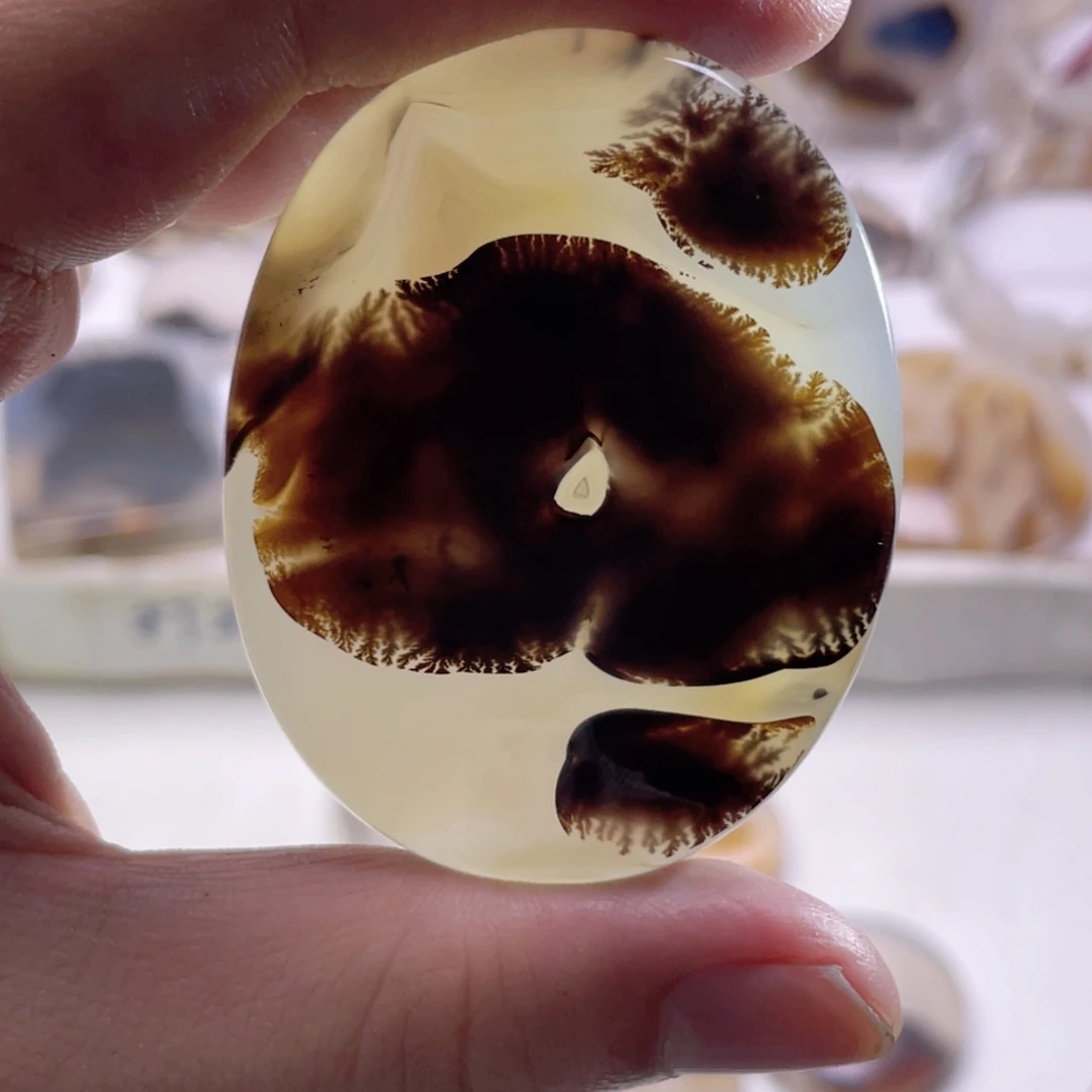 玛瑙/玉髓未镶嵌珠宝奇石