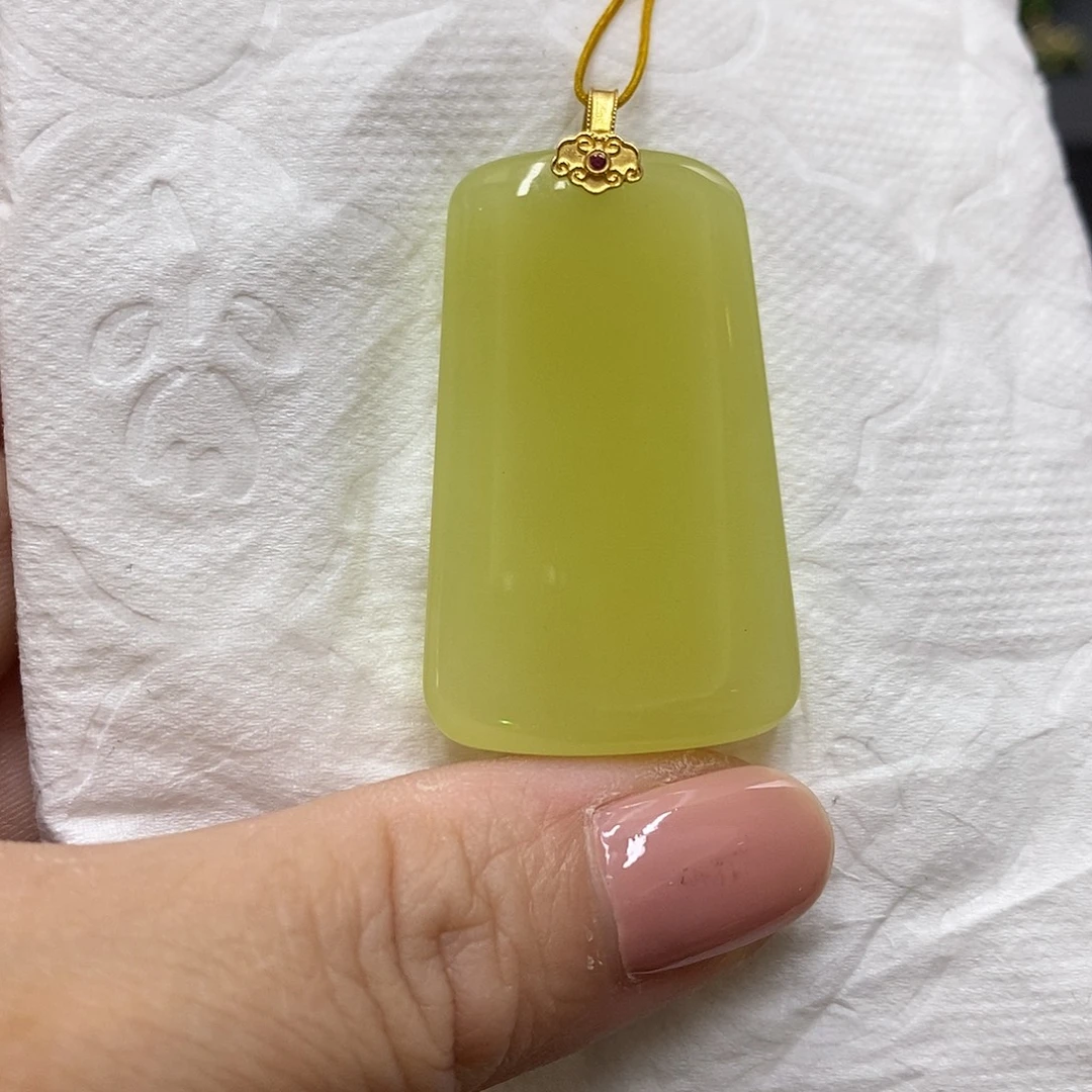 和田玉18K金镶嵌颈饰