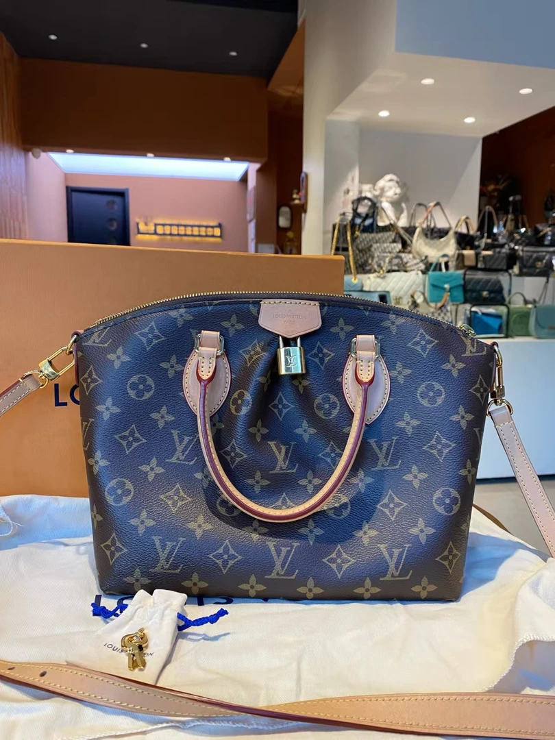 99新 LouisVuitton/路易威登 lv Boétie 老花新款饺子包 手提