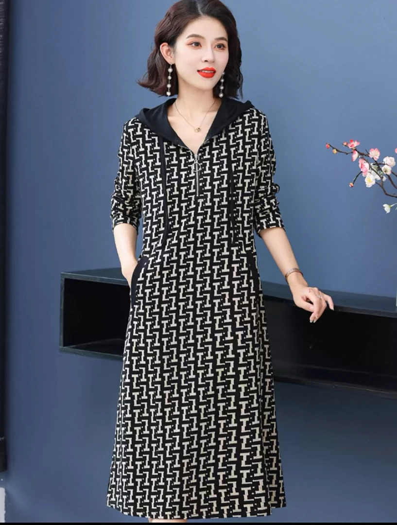 【影姐宠粉】2025新款宽松遮肉显瘦连帽长袖卫衣裙4194