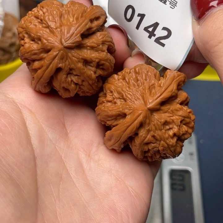 文玩核桃把件粗筋41