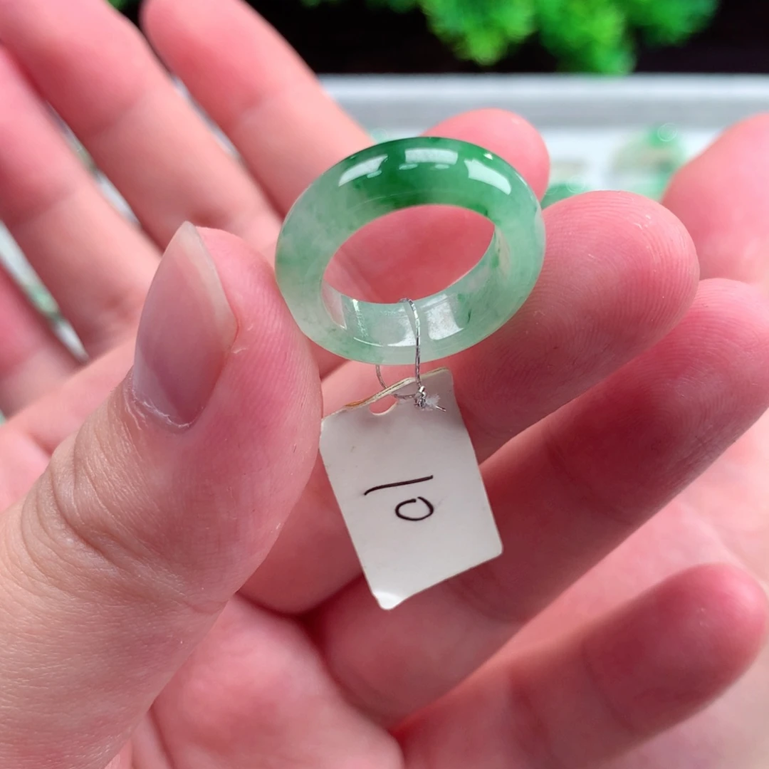 未镶嵌戒指翡翠天然