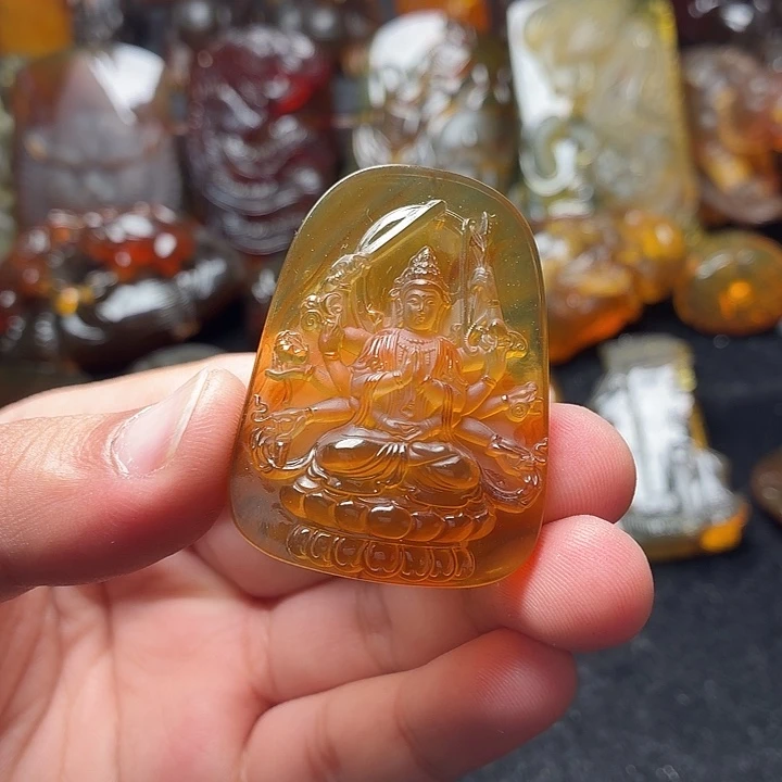 琥珀未镶嵌颈饰86