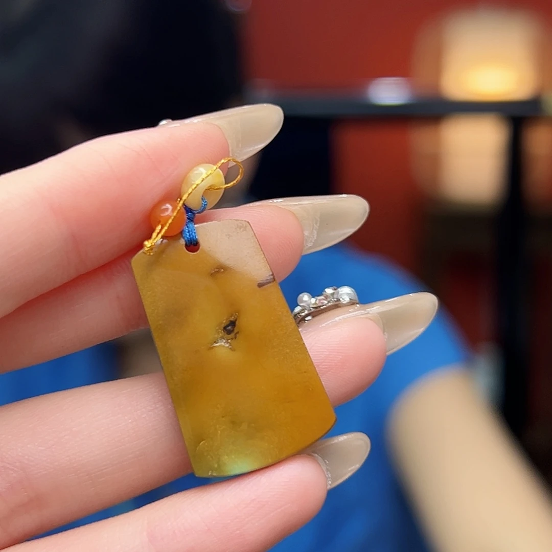 未镶嵌南红玛瑙珠宝奇石