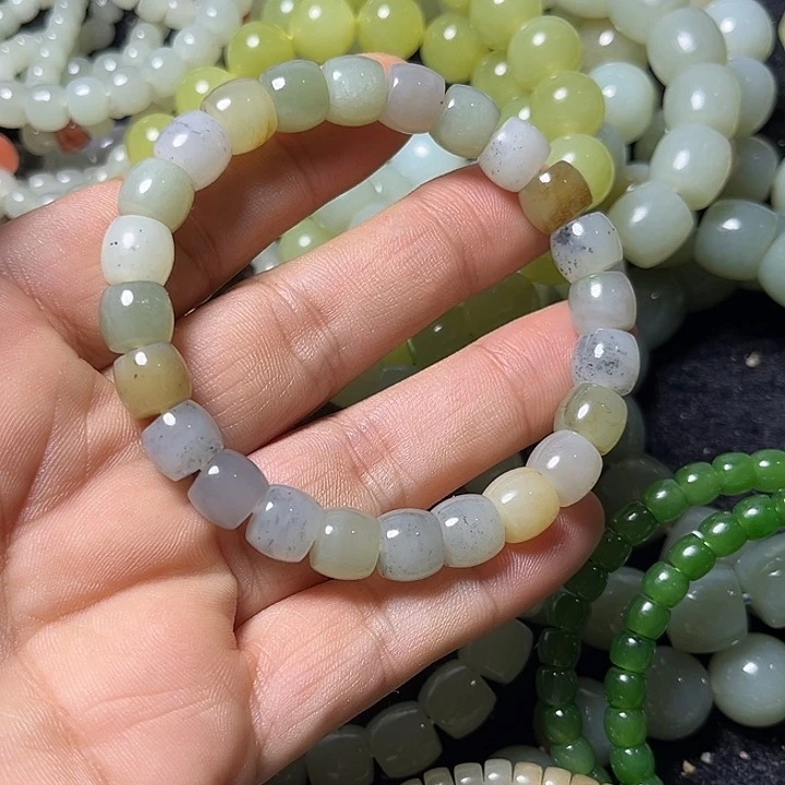 和田玉未镶嵌手串9