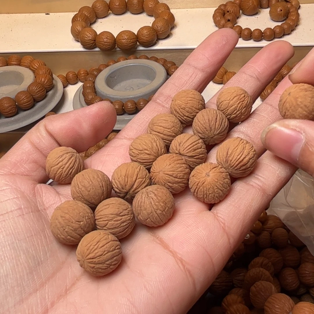 笑***脉猴头核桃吊坠凤羽1.57