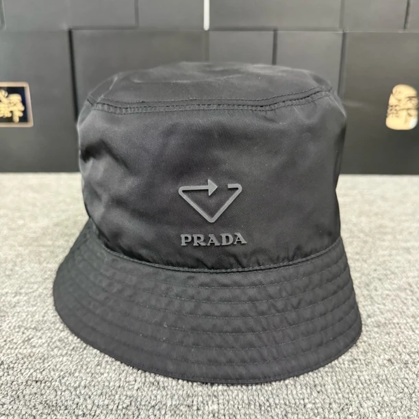95新 Prada/普拉达 PRADA 普拉达 男女同款尼龙渔夫帽