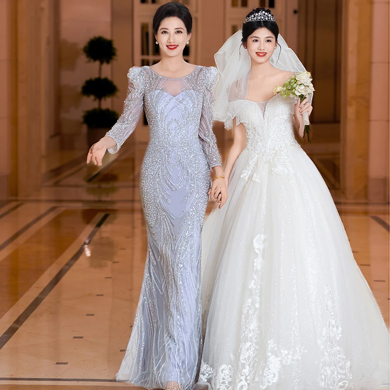 5977高端年轻喜妈妈婚宴装轻奢高级感重工优雅新娘结婚礼服长裙