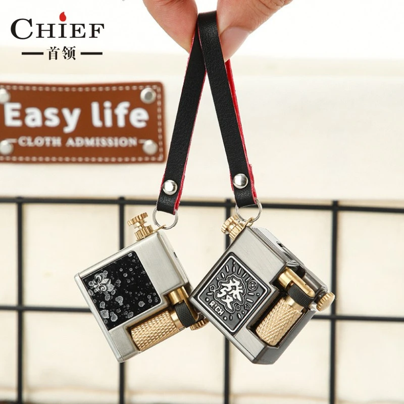 CHIEF/首领小方砖镀钛工艺克罗心贴彰迷你打火机精致创意油机挂件
