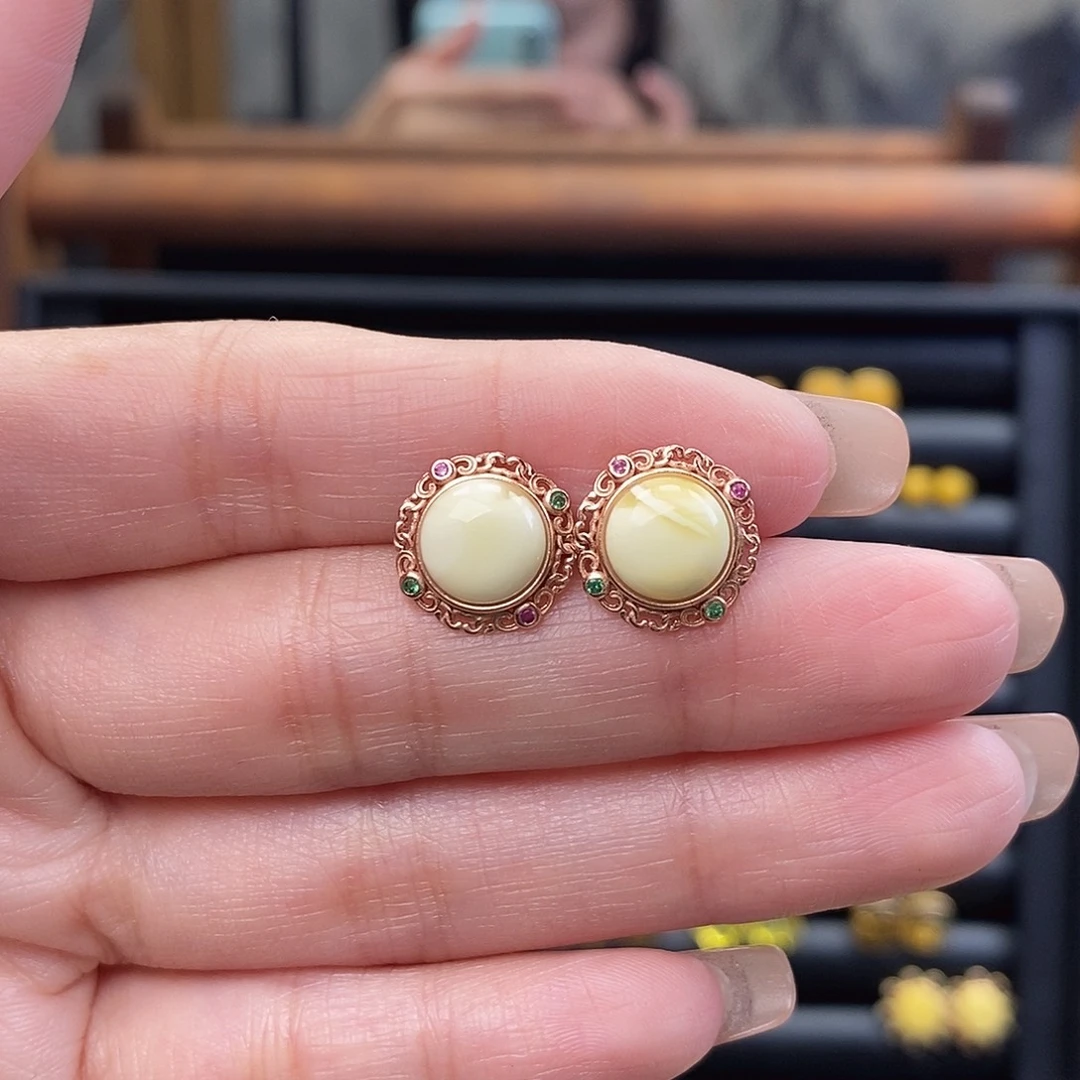 琥珀未镶嵌裸石成品