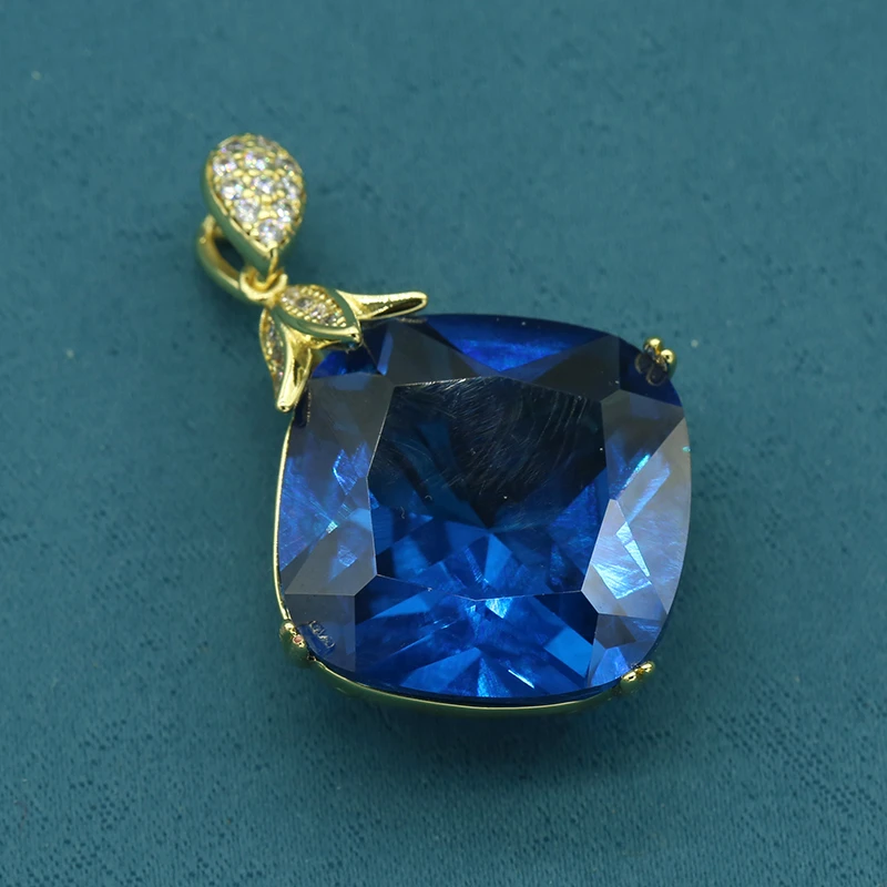 【高级定制】收藏级轻奢时尚设计吊坠z006