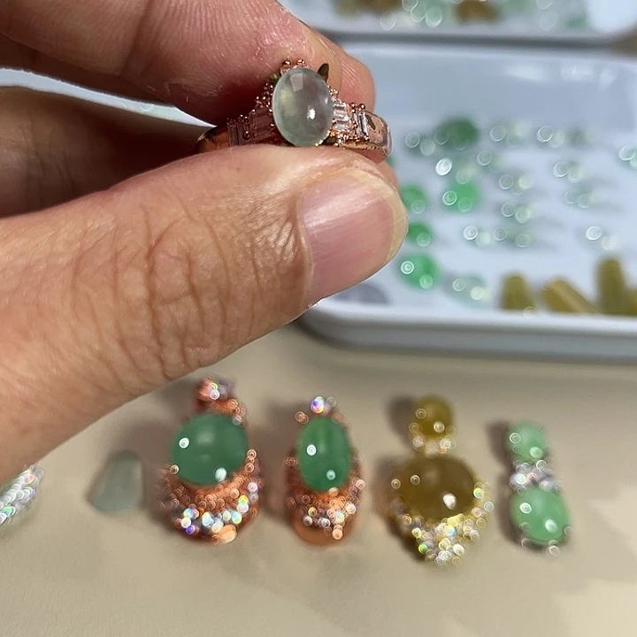 翡翠裸石缅料A货翡翠