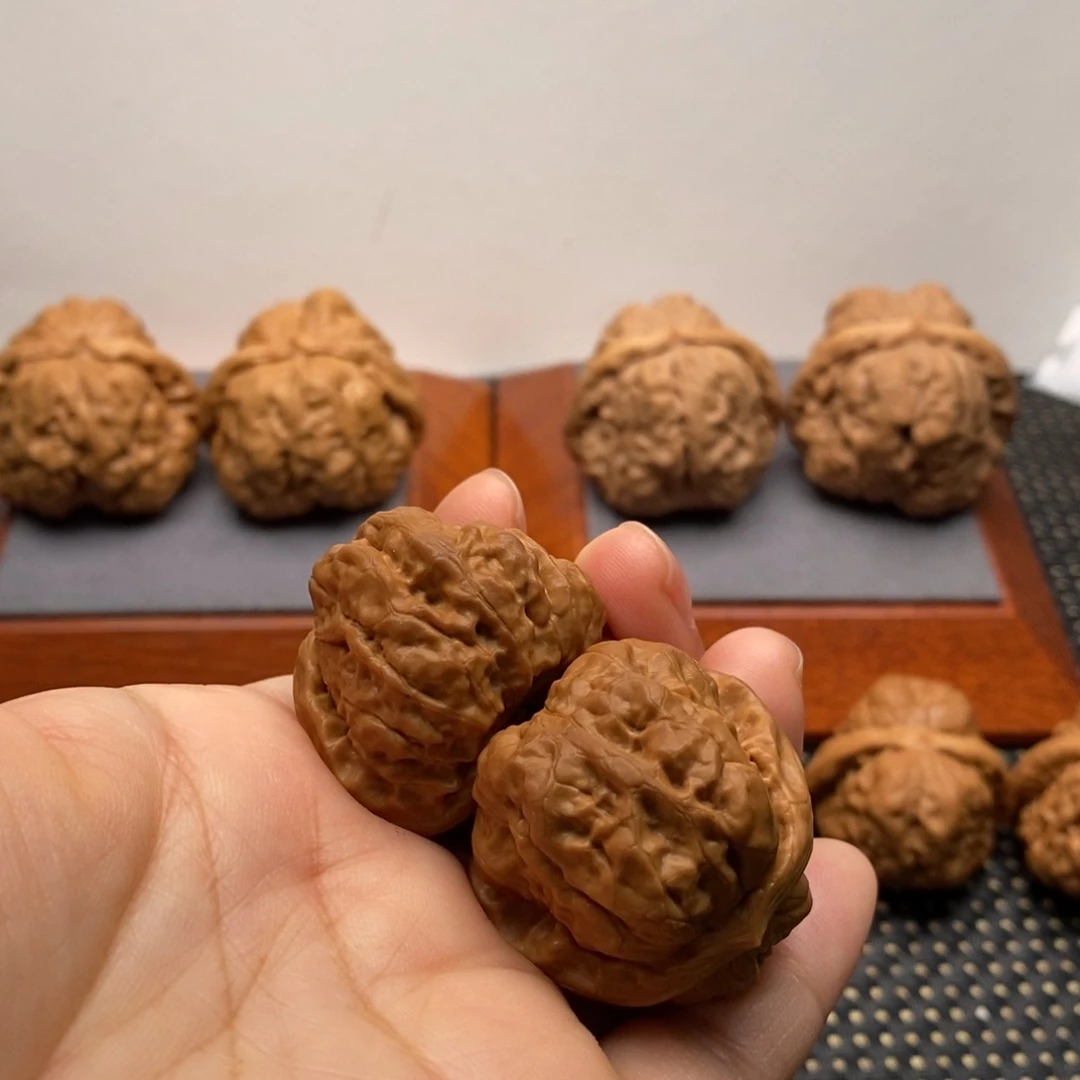 吊坠文玩核桃边35左右