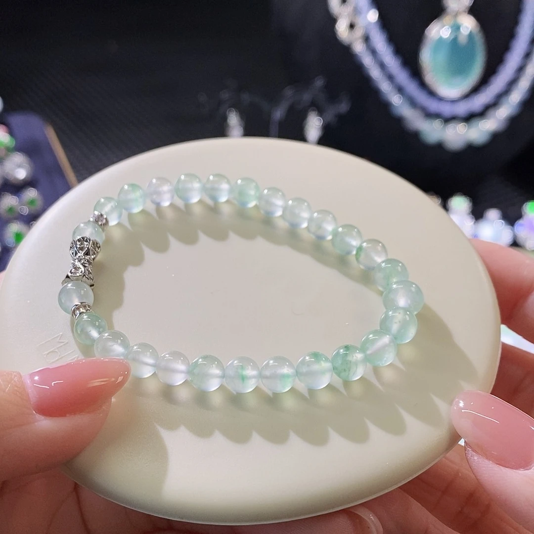 翡翠把件未镶嵌单圈