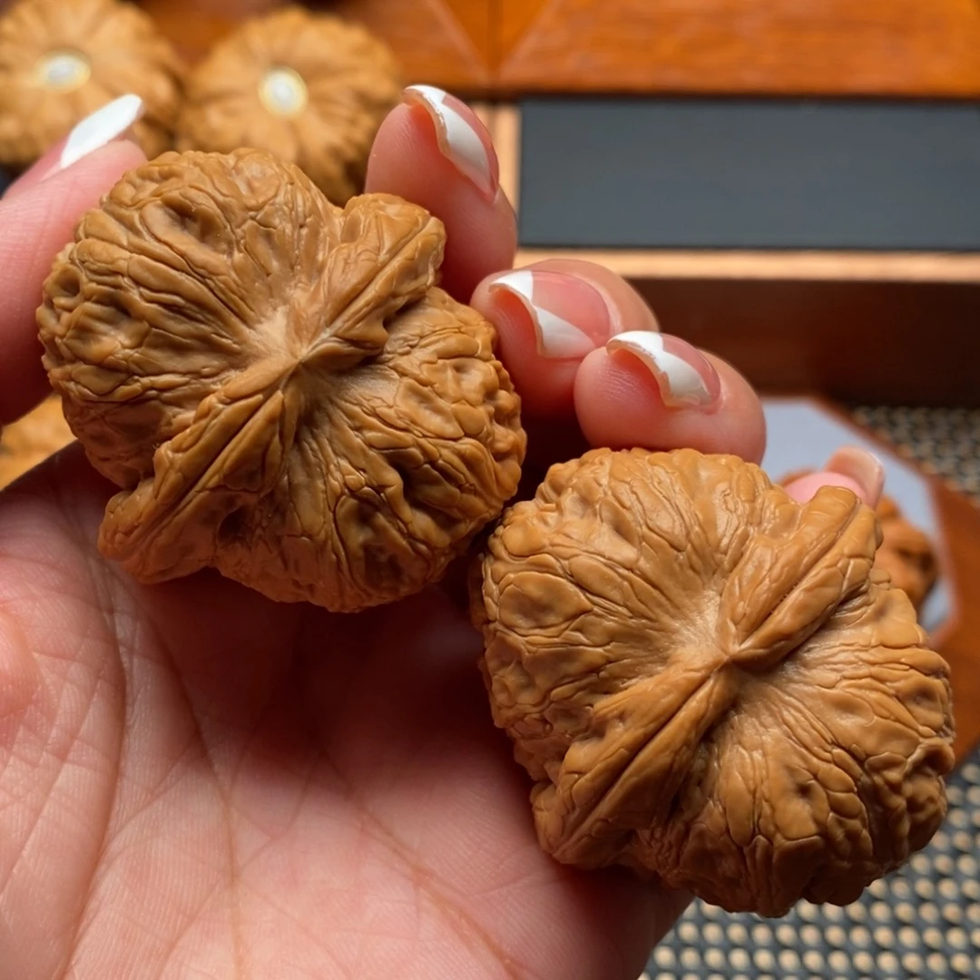 文玩核桃把件44尺寸全品平谷元宝