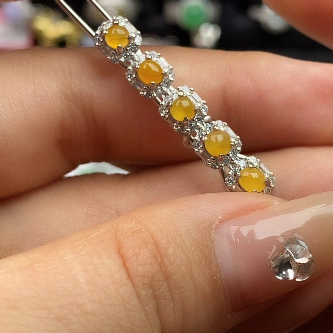 翡翠未镶嵌戒指翡翠