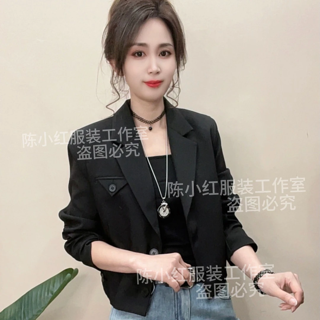 欧货爆款早春新品高级感时尚炸街黑色西装领短款外套女